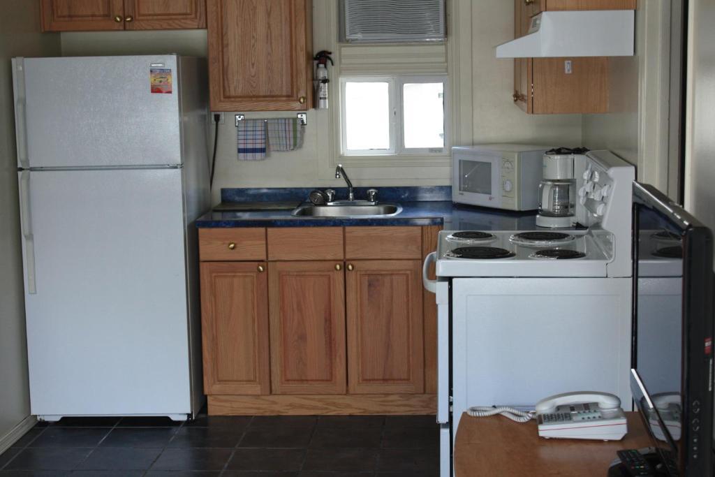 Sunny Beach Motel Penticton Esterno foto