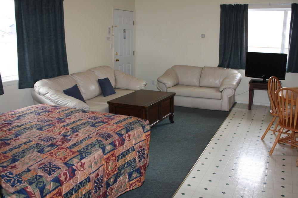 Sunny Beach Motel Penticton Esterno foto