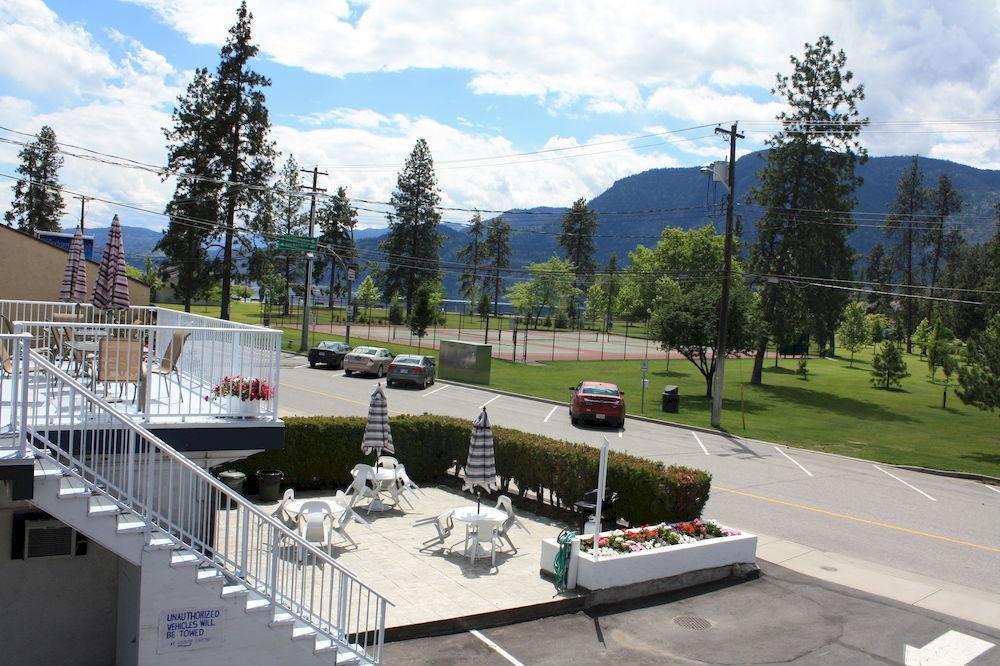 Sunny Beach Motel Penticton Esterno foto