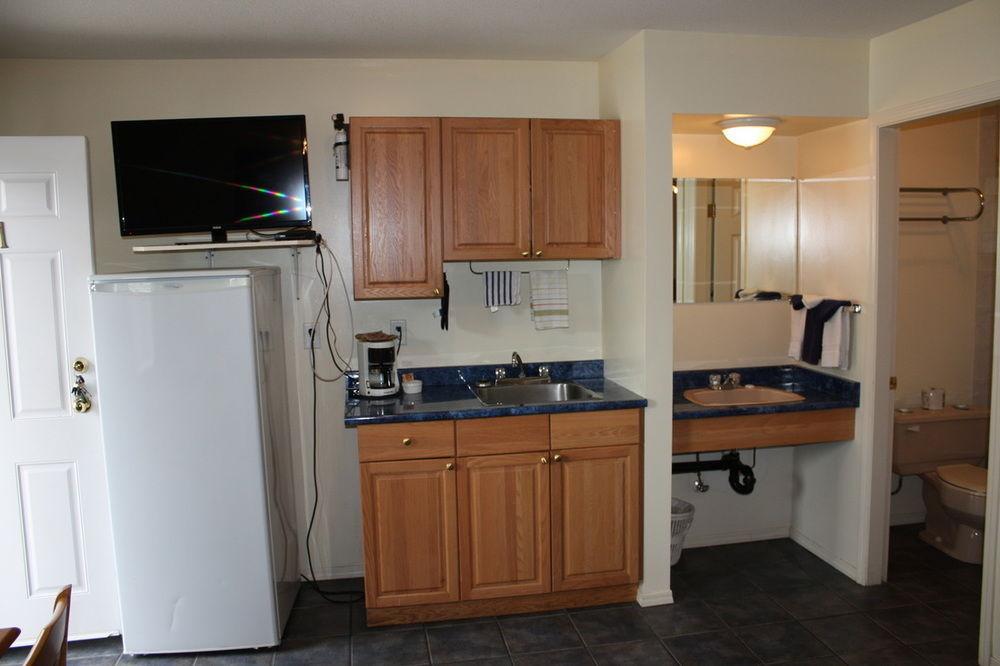 Sunny Beach Motel Penticton Esterno foto