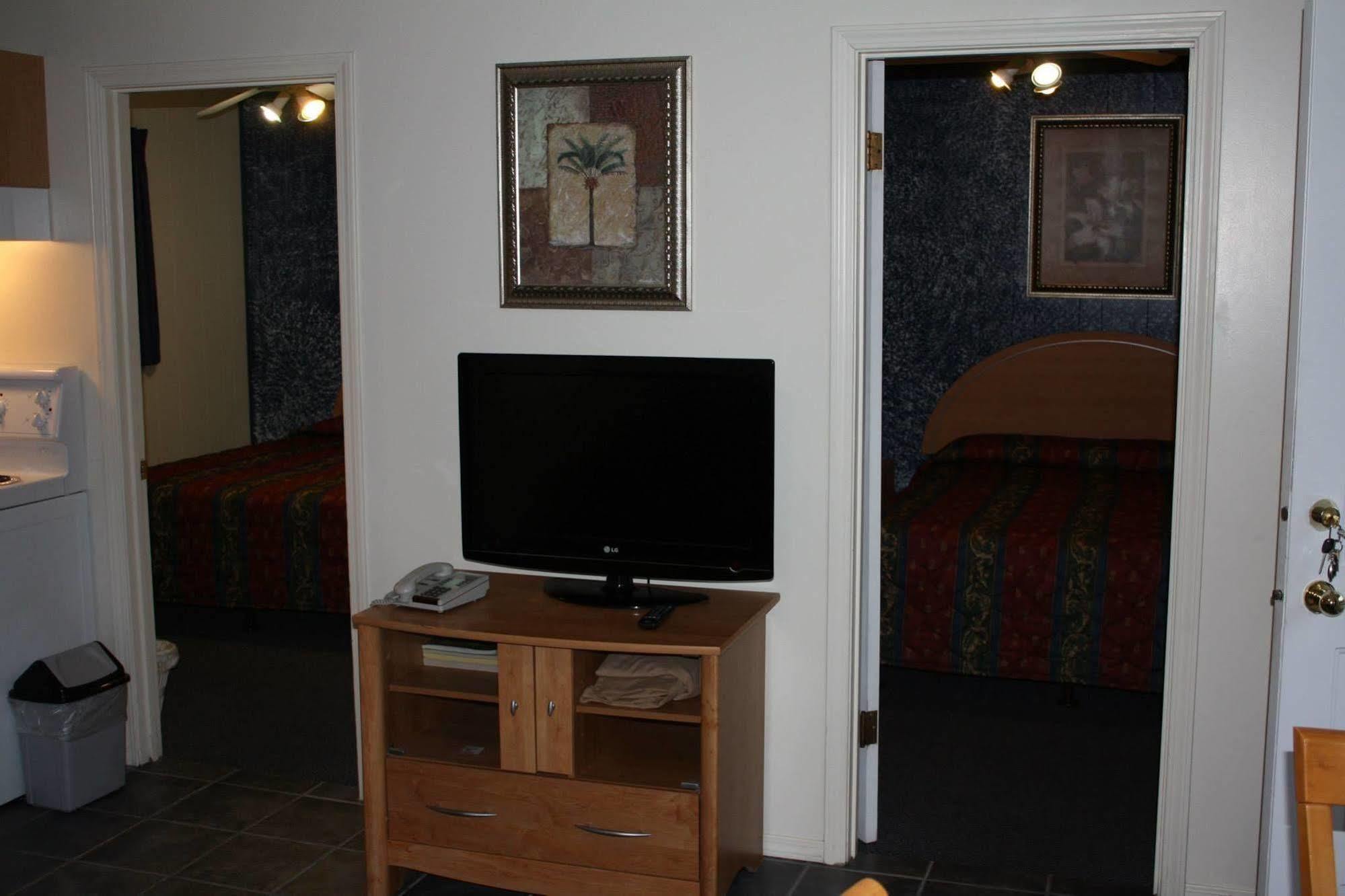 Sunny Beach Motel Penticton Esterno foto