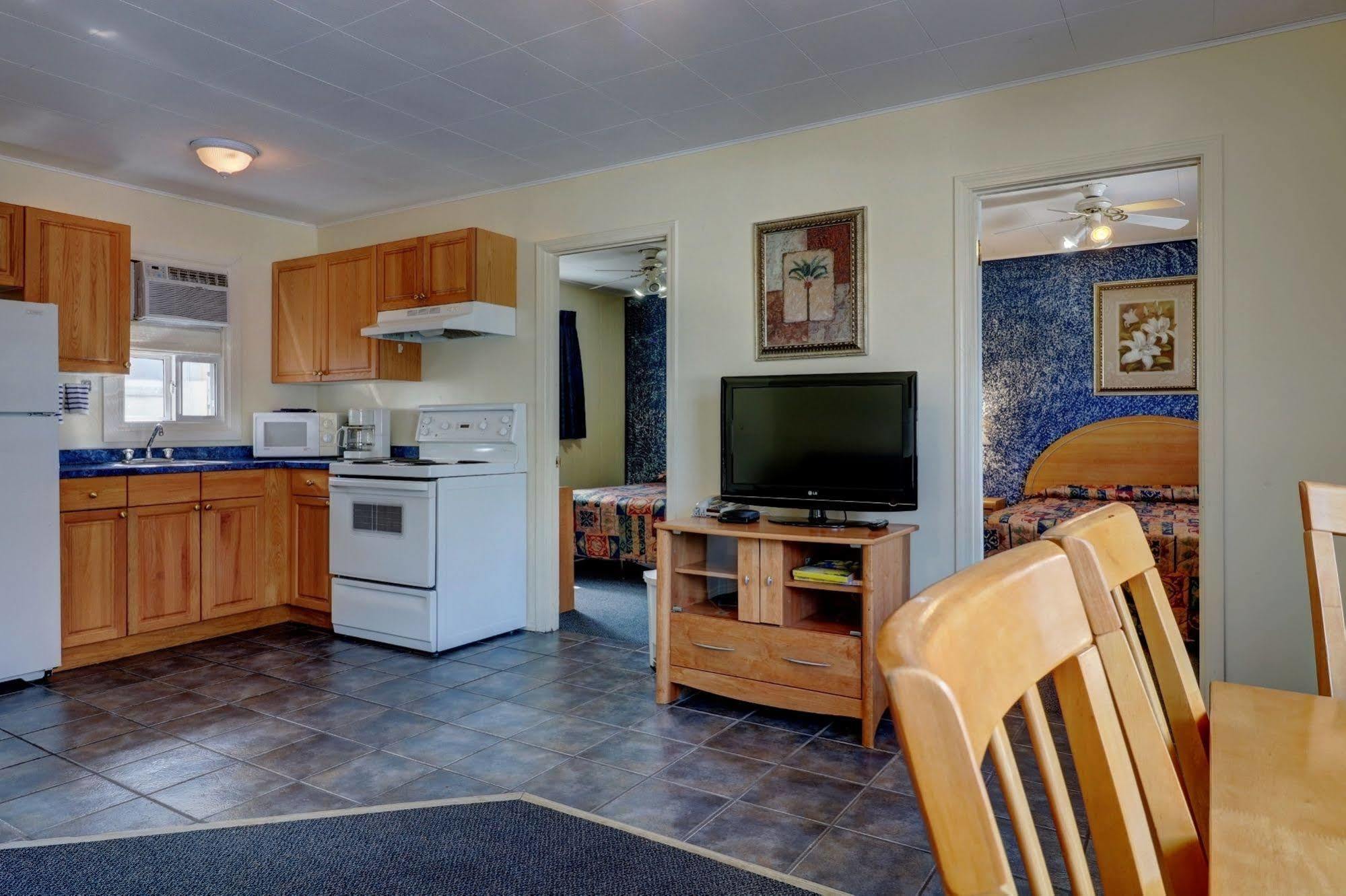 Sunny Beach Motel Penticton Esterno foto