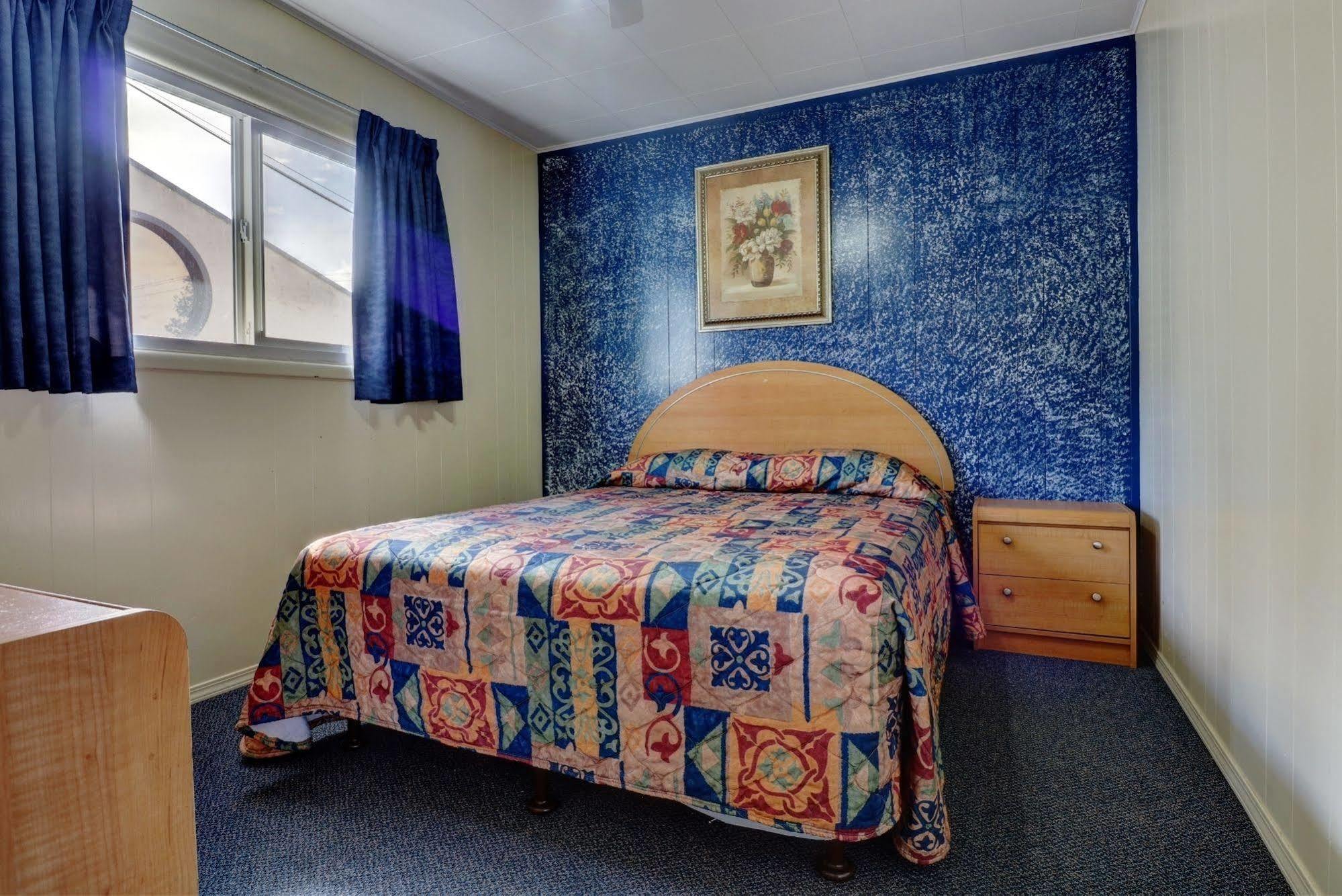 Sunny Beach Motel Penticton Esterno foto