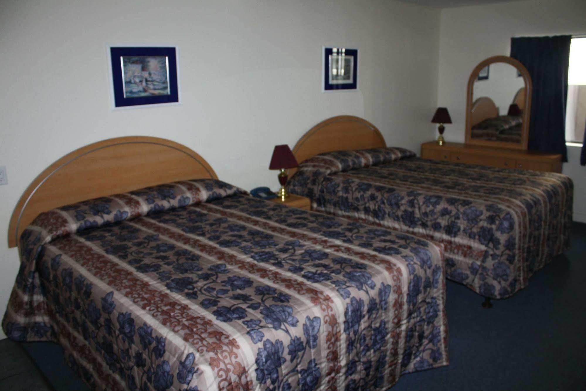 Sunny Beach Motel Penticton Esterno foto