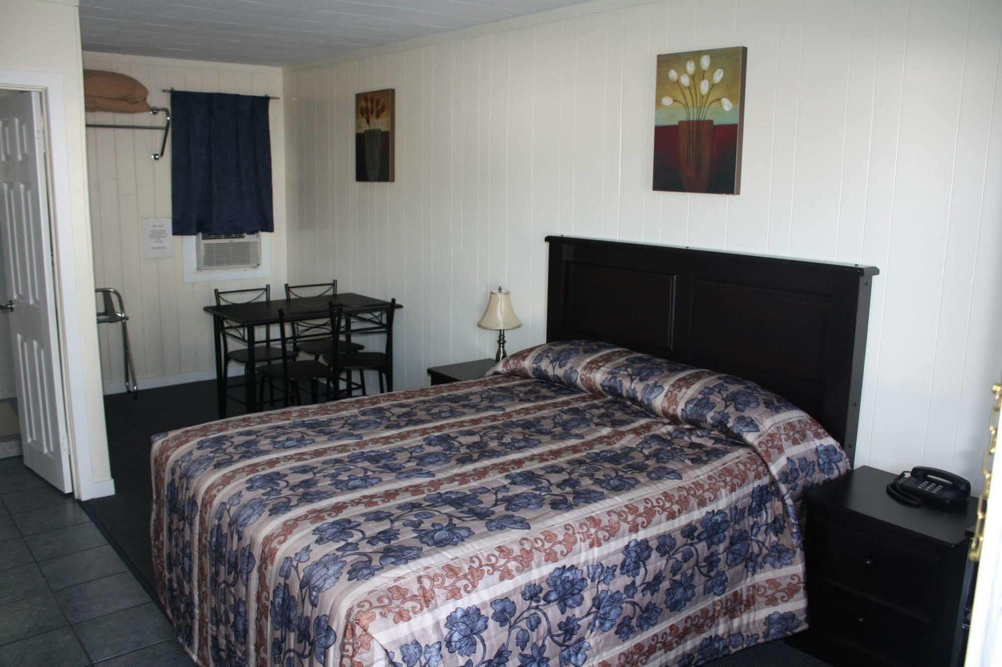 Sunny Beach Motel Penticton Esterno foto
